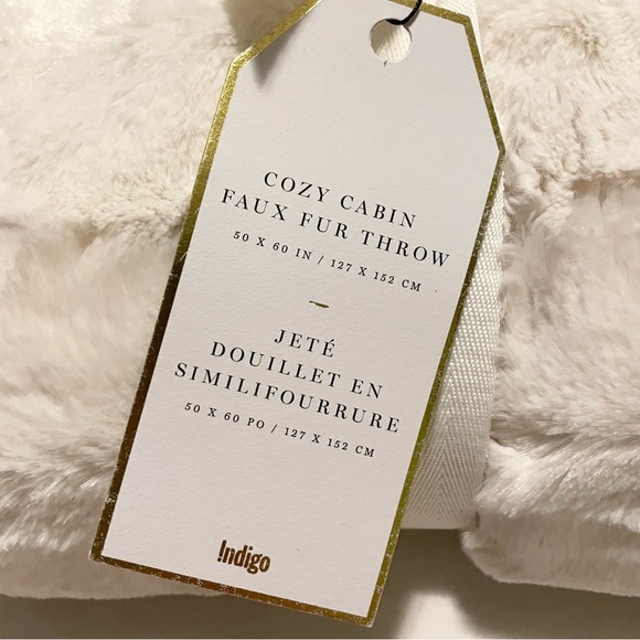 Indigo Cozy Cabin Faux Fur Throw 50” x 60” - Picture 2 of 16